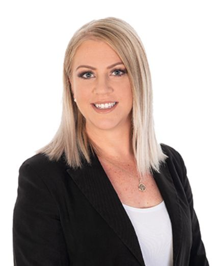 Rohanne Hall - Real Estate Agent at LJ Hooker Property Specialists