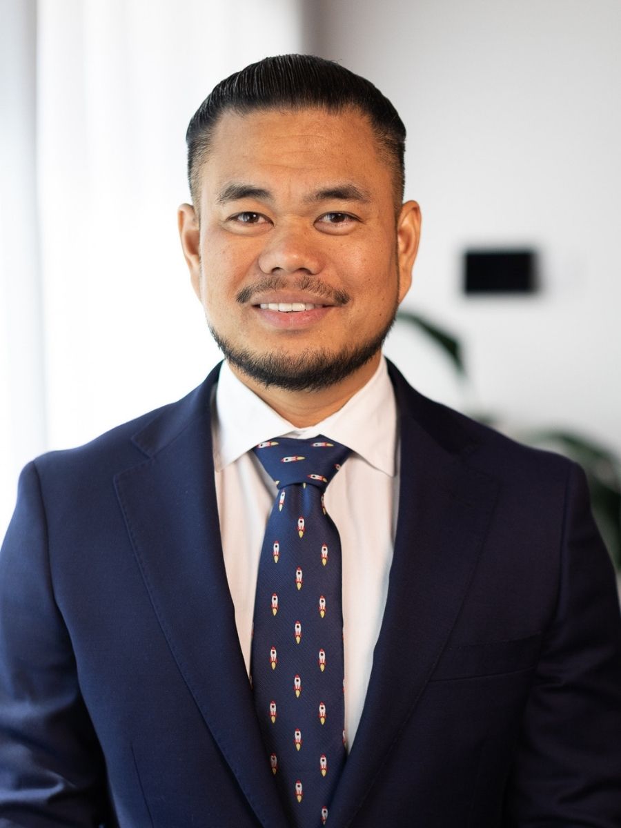 Ronald Ramirez - Real Estate Agent