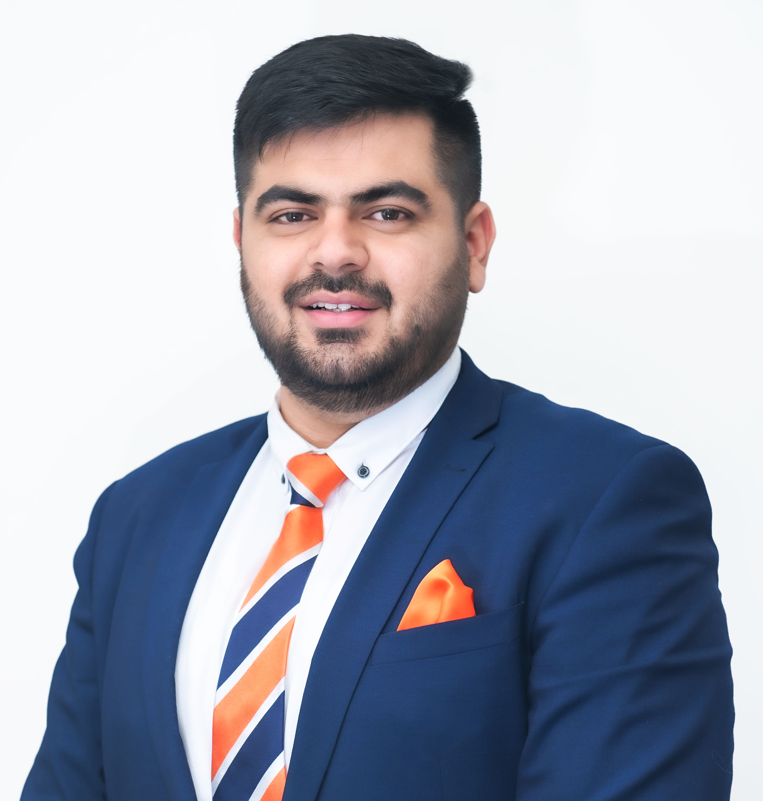 Ronnie Ahuja Real Estate Agent