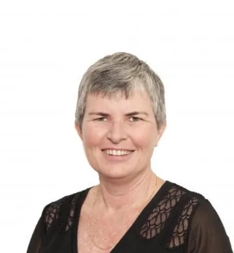 Ros  Fielding - Real Estate Agent at Bricks & Mortar Real Estate Solutions - CANNING VALE