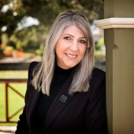 Rosalie Grickage - Real Estate Agent at Century 21 - Beachside & Lakes (RLA 123460)