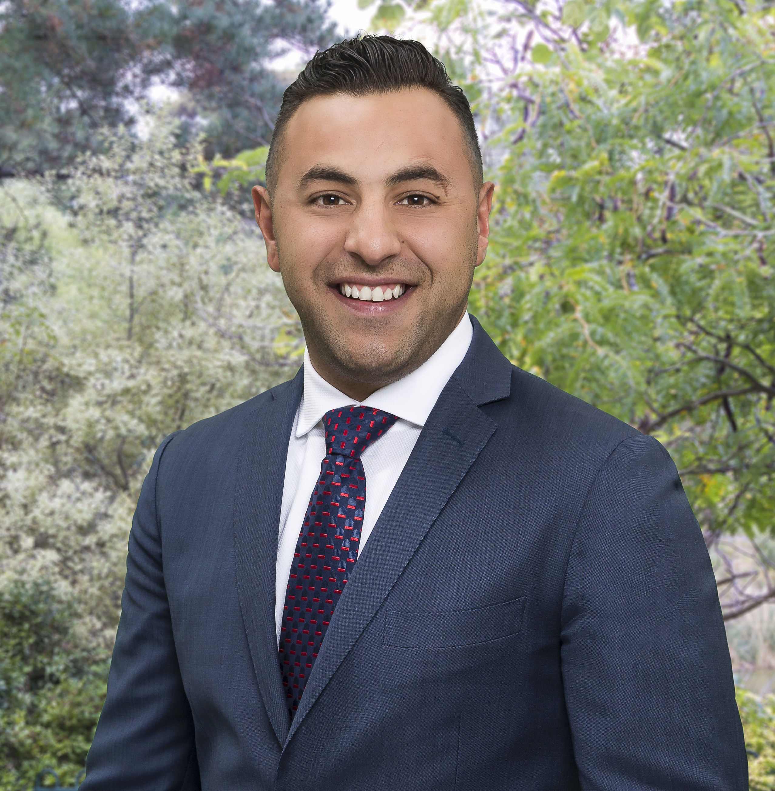 Roy Khoder Real Estate Agent