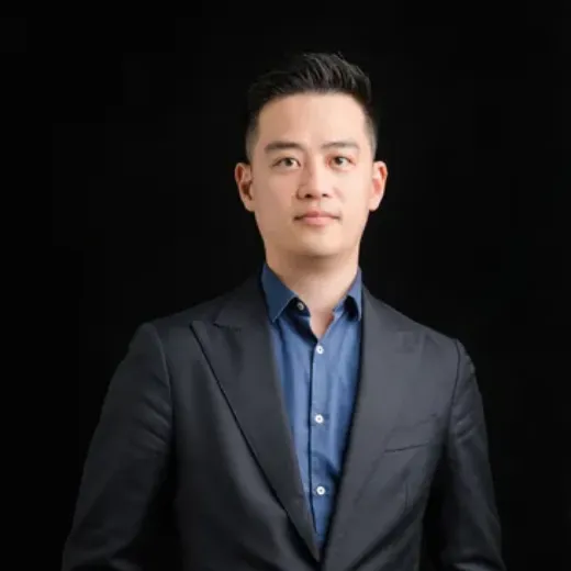 James (Shi)  Cui - Real Estate Agent at Field and Urbanite