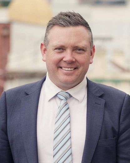 Russell  Yaxley - Real Estate Agent at View Hobart - Hobart
