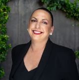 Sally Overton - Real Estate Agent From - Ray White - Hope Island