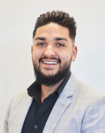 Sam Ahmad - Real Estate Agent at Cedar Woods - Flourish