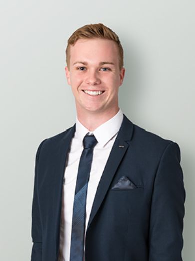 Sam Carroll - Real Estate Agent at Waterline Real Estate
