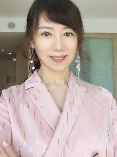 Samantha Zhang - Real Estate Agent at Professionals - Southport