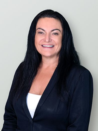 Sara Cuneo - Real Estate Agent at Belle Property - Hope Island