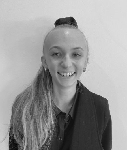 Sarah Fehlberg - Real Estate Agent at Raine & Horne - Brisbane West