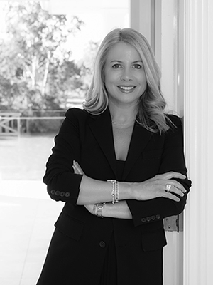 Sarah Hackett Real Estate Agent