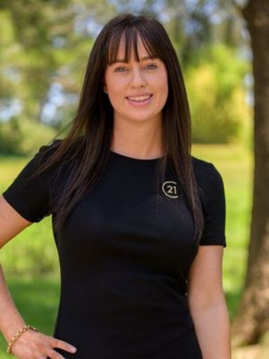 Sarah Moore - Real Estate Agent at Century 21 Platinum Agents - Gympie & the Cooloola Coast