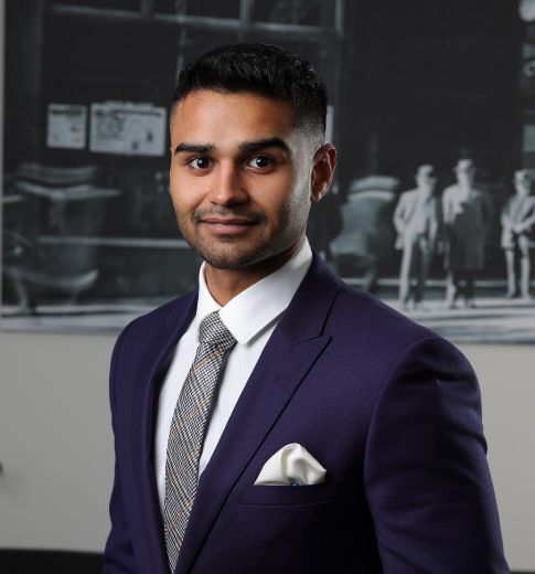 Satvir Singh - Real Estate Agent at Raine and Horne Land Victoria - PORT MELBOURNE