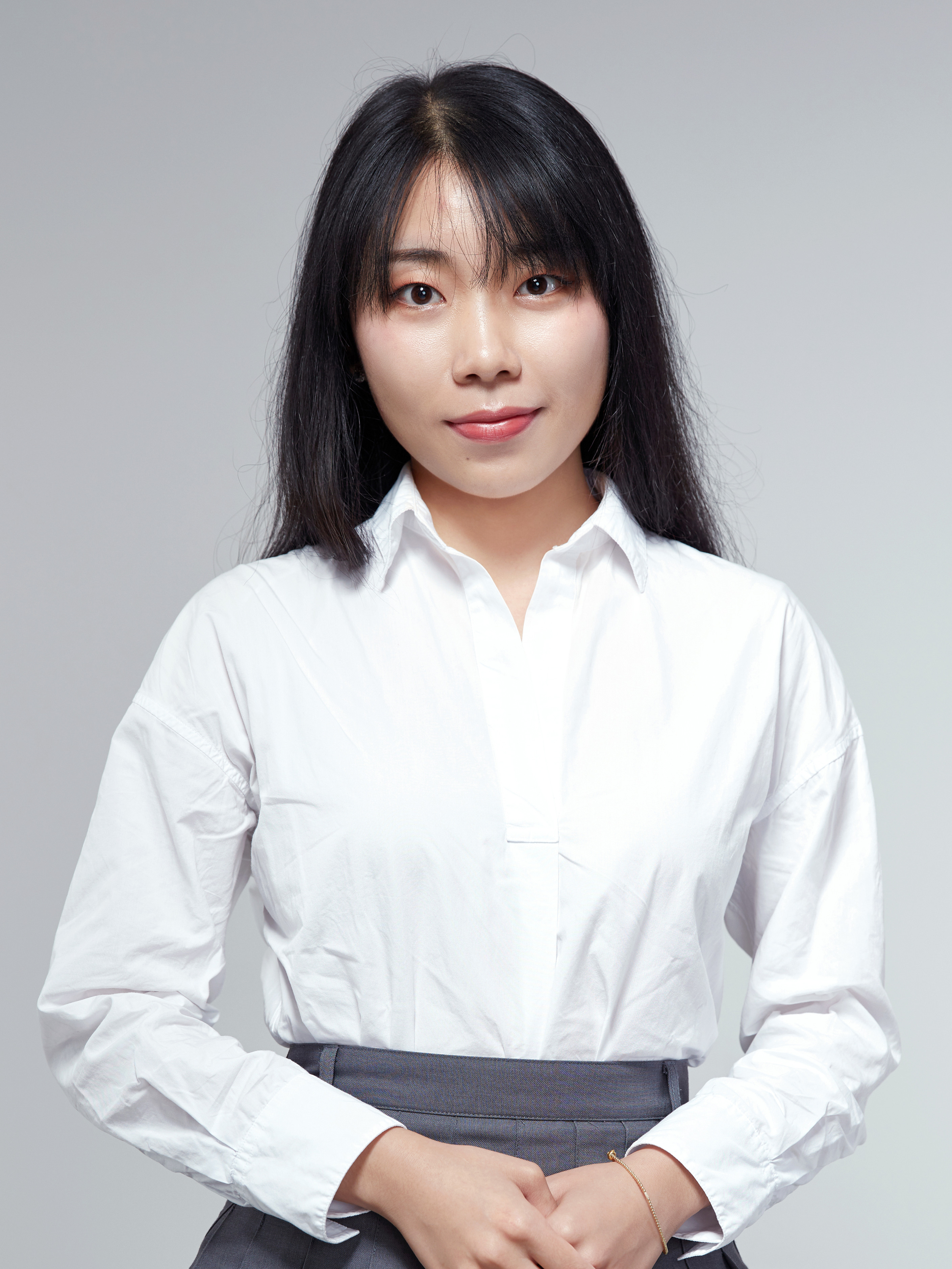 Scarlett Siwei Yu Real Estate Agent