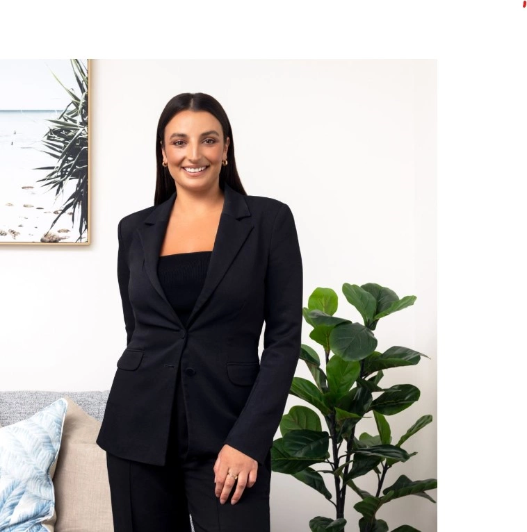 Stefanie Petitto Real Estate Agent