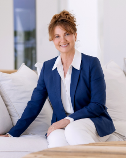 Ana Tulloch - Real Estate Agent