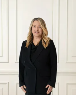 Anna Vines - Real Estate Agent
