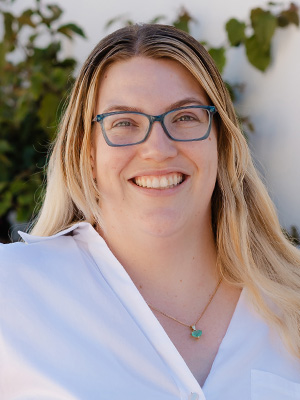 Serena Moss - Real Estate Agent