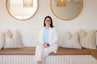 Shauna Gresham - Real Estate Agent