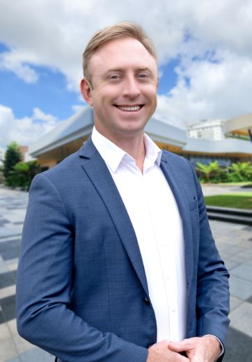 Shane McInally - Real Estate Agent at First National - Ipswich