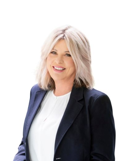 Sharnie Shaw - Real Estate Agent at LJ Hooker - Twin Waters