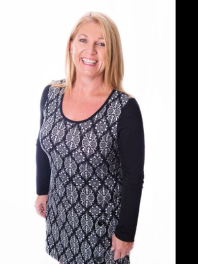 Sharon Templeman - Real Estate Agent at Raine & Horne - Onsite Sales