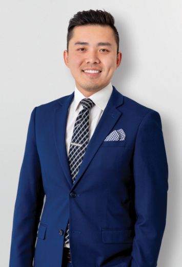Shaun  Zhang - Real Estate Agent at Hockingstuart Bundoora