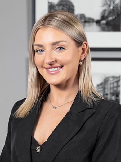 Shea Lamont - Real Estate Agent at Fletchers - Manningham