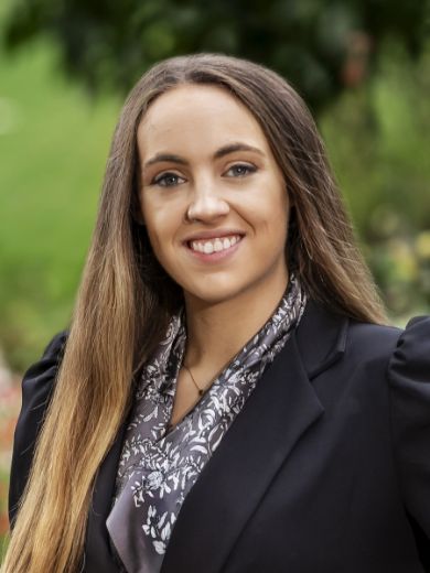 Shelby HewittManders - Real Estate Agent at Ray White - Wantirna