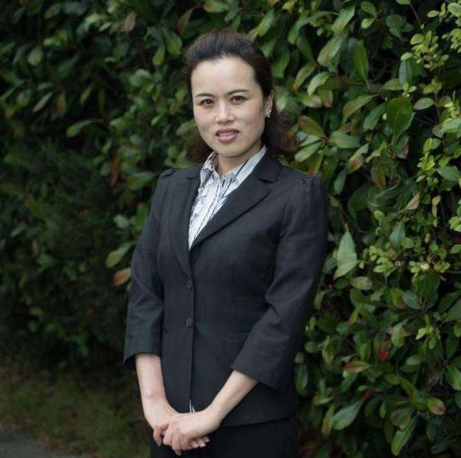 Shelly Zhang Real Estate Agent