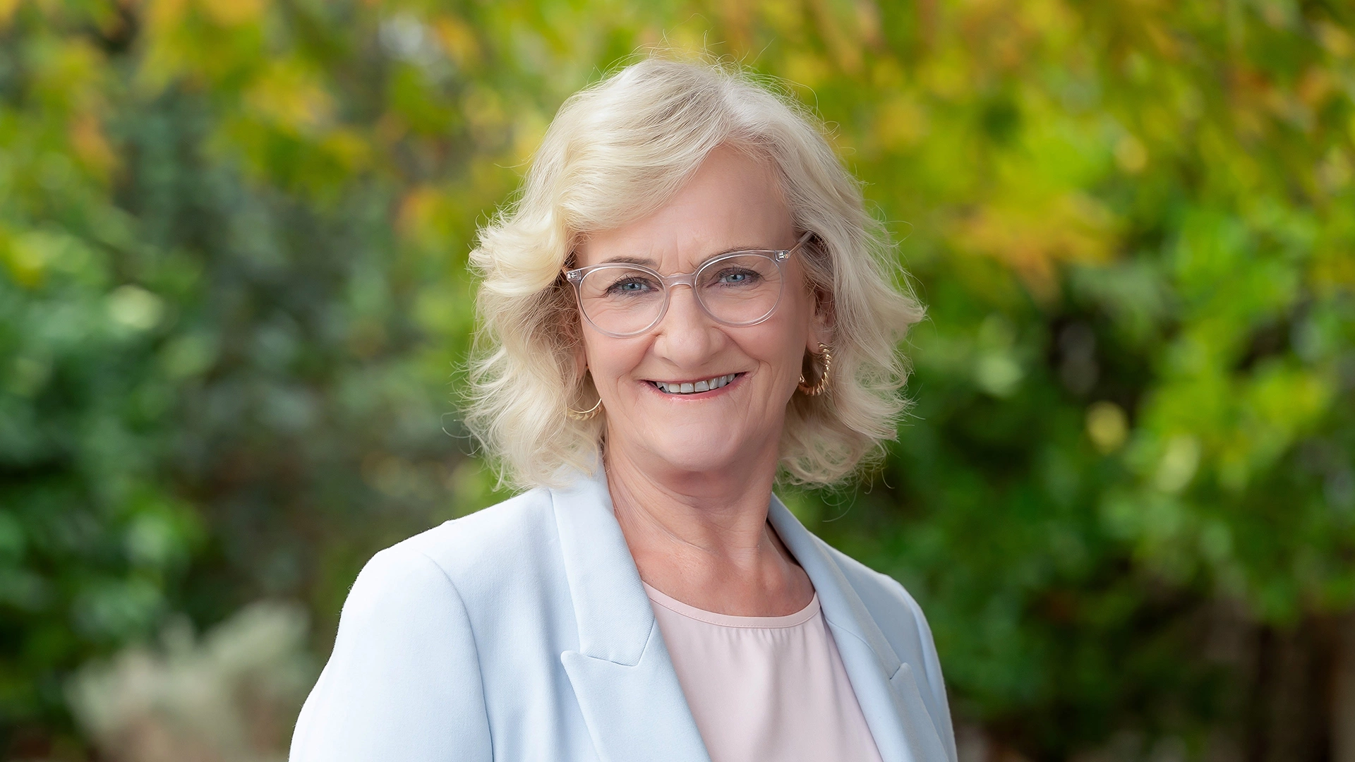 Shona Smart - Real Estate Agent