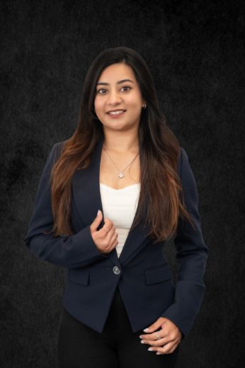 Simi Kaur - Real Estate Agent at YOUR REALTORS