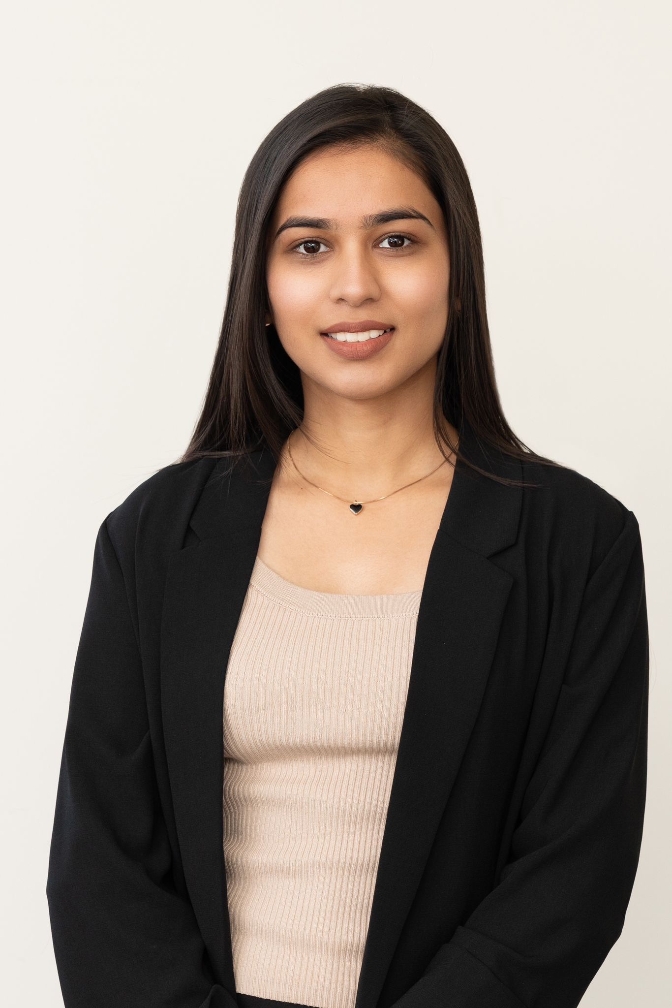 Simran dhaliwal Real Estate Agent