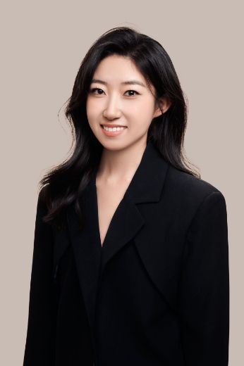 Sina Liu - Real Estate Agent at Dream LOT