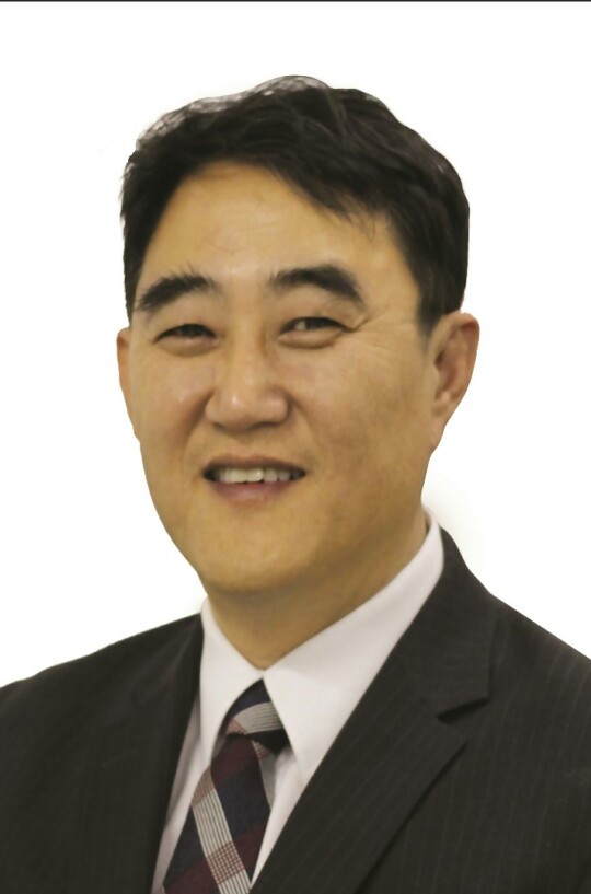 Stephen Sung Real Estate Agent