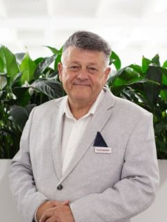 Stephen Thomas - Real Estate Agent