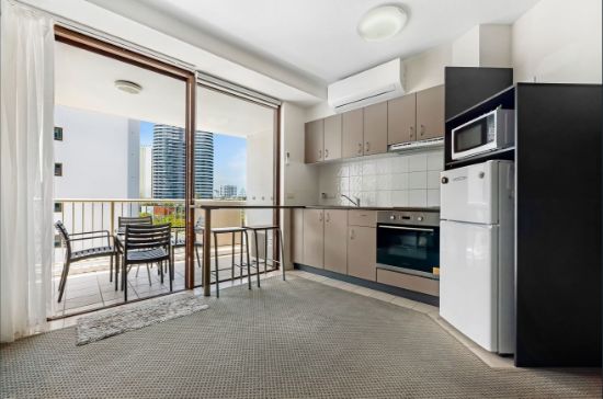 302/42 Surf Parade, Broadbeach, Qld 4218