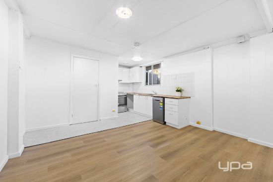 52B Mulhall Drive, St Albans, Vic 3021