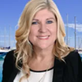 Sue Bloomfield - Real Estate Agent From - LJ Hooker Property Centre 