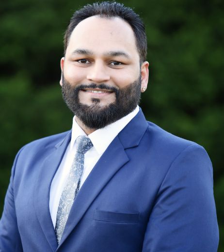 Sunny Bawa - Real Estate Agent at Ray White Land Sales Victoria - SOUTHBANK