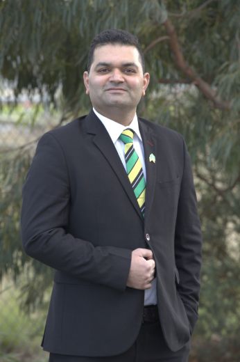 Sunny Chopra - Real Estate Agent at Reliance Real Estate - Melton