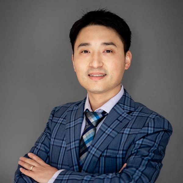 Edison Jianzong Zhang Real Estate Agent