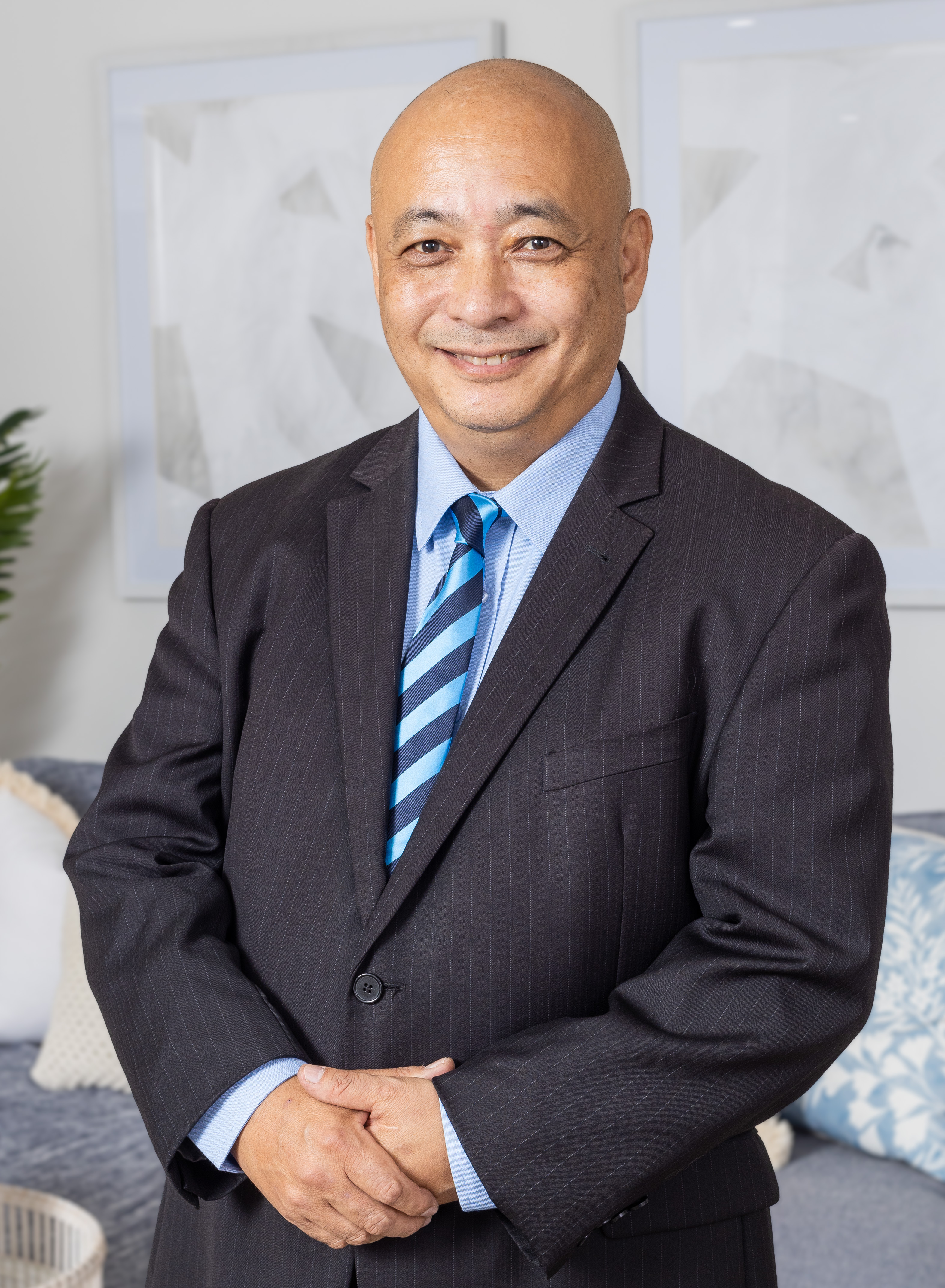 Tak Takenaka Real Estate Agent