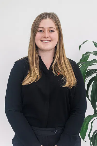 Tara Barwick - Real Estate Agent
