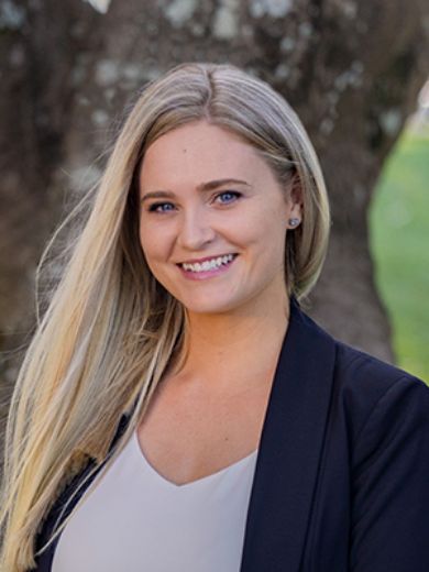 Tarryn Smit - Real Estate Agent at Scion Realty