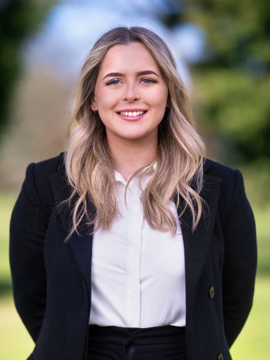 Tayla Burr - Real Estate Agent at Jellis Craig Northern - PASCOE VALE