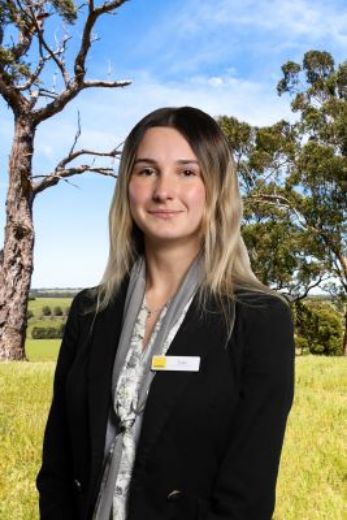 Tayla Gillespie - Real Estate Agent at Ray White - Drouin
