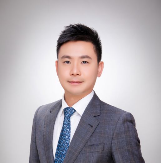 Terry He - Real Estate Agent at Art Residence by MAC - DOCKLANDS