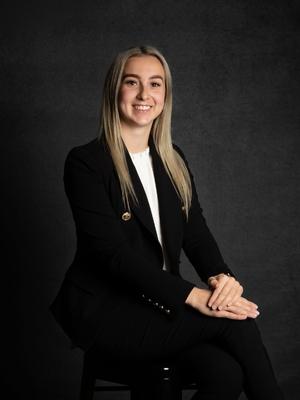 Tess Stow Real Estate Agent