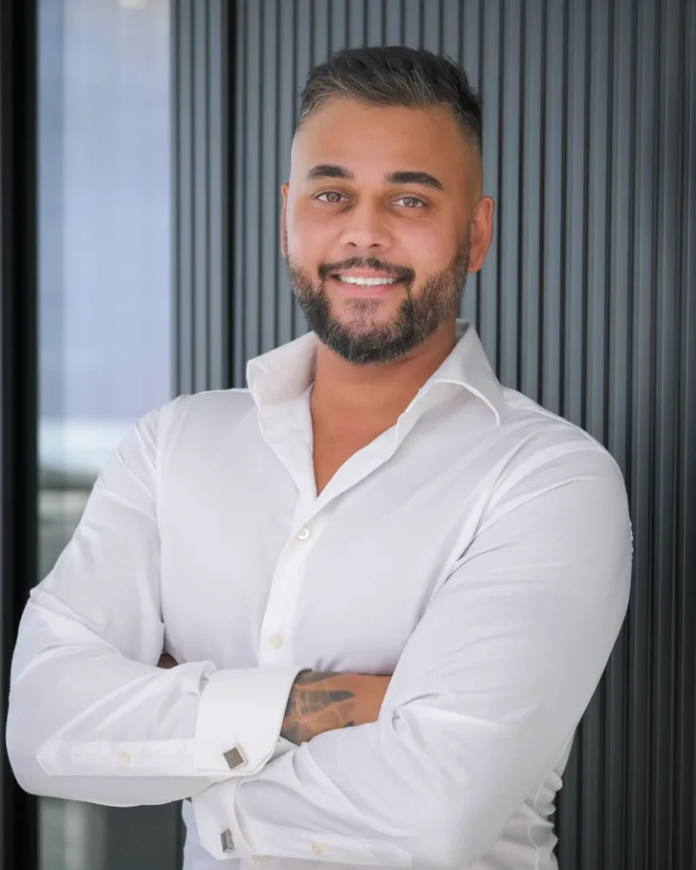 Thomas Sharma - Real Estate Agent